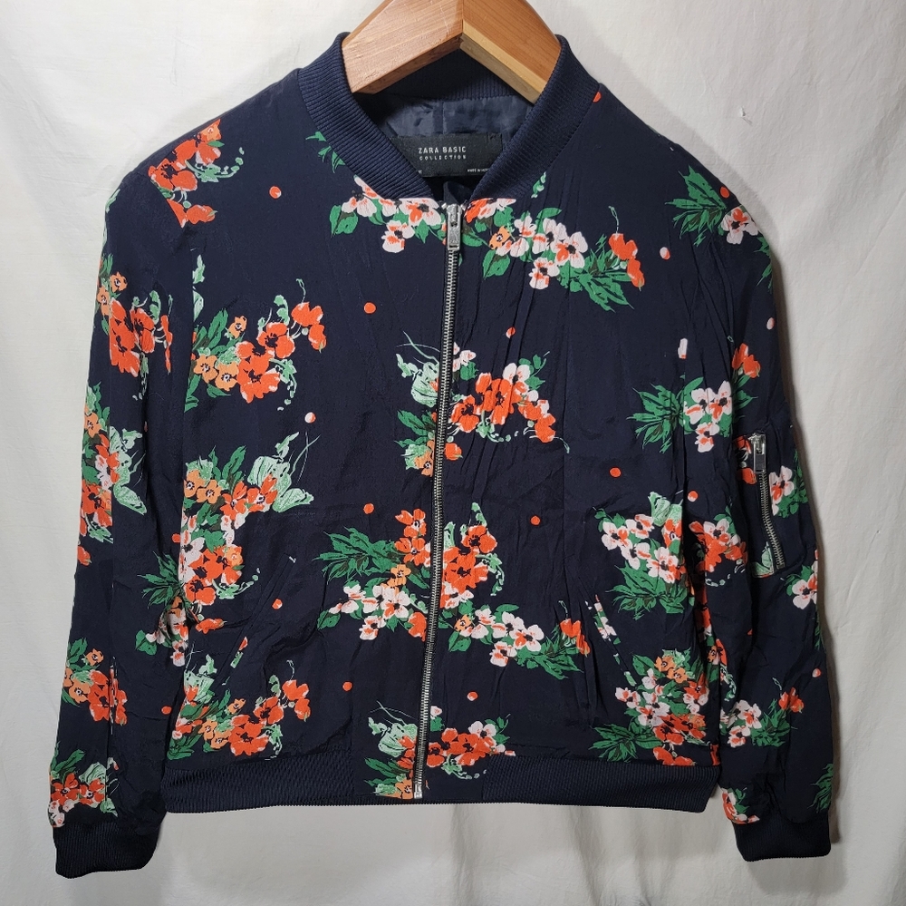Zara Basic Collection Size Large Flower Covered B… - image 1